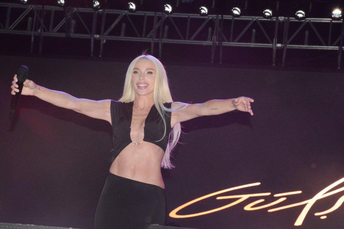 Gülşen'den şikayetçi olanların sayısı: 702