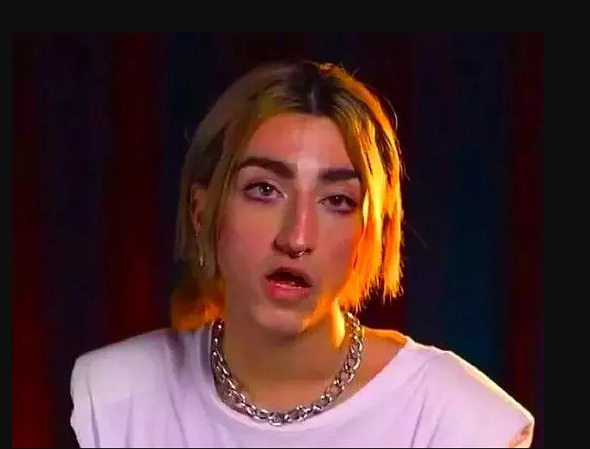 Mika Raun: Sevgilim namaz kılıyor