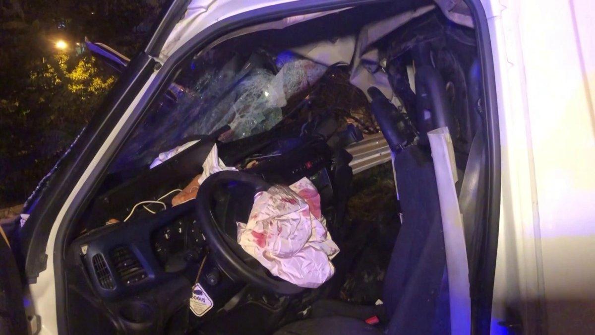 Pendik E-5'te kaza: 1 ölü, 3 yaralı