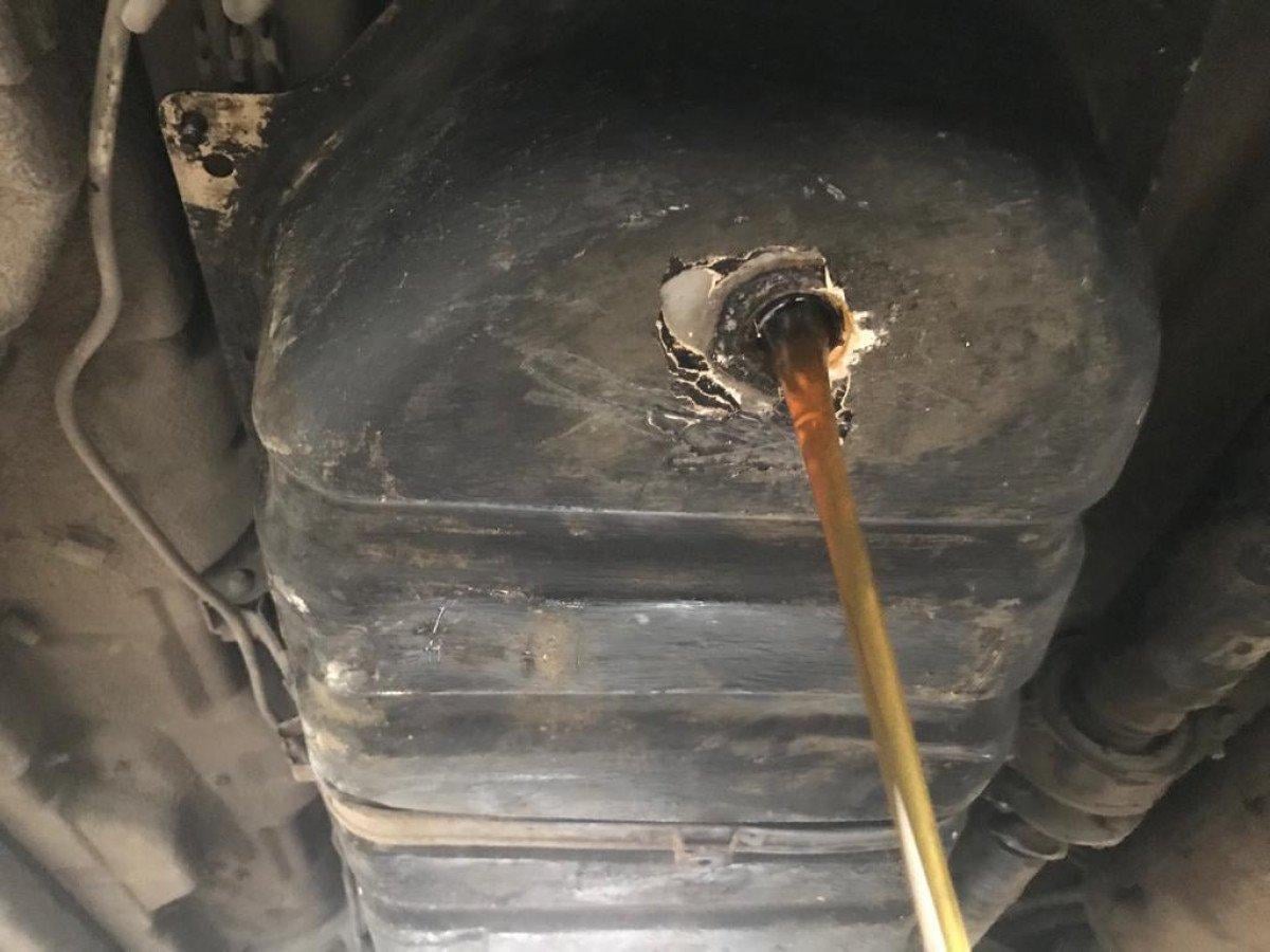 Sınırda kaçak bal operasyonu: Yakıt deposundan kestane balı çıktı