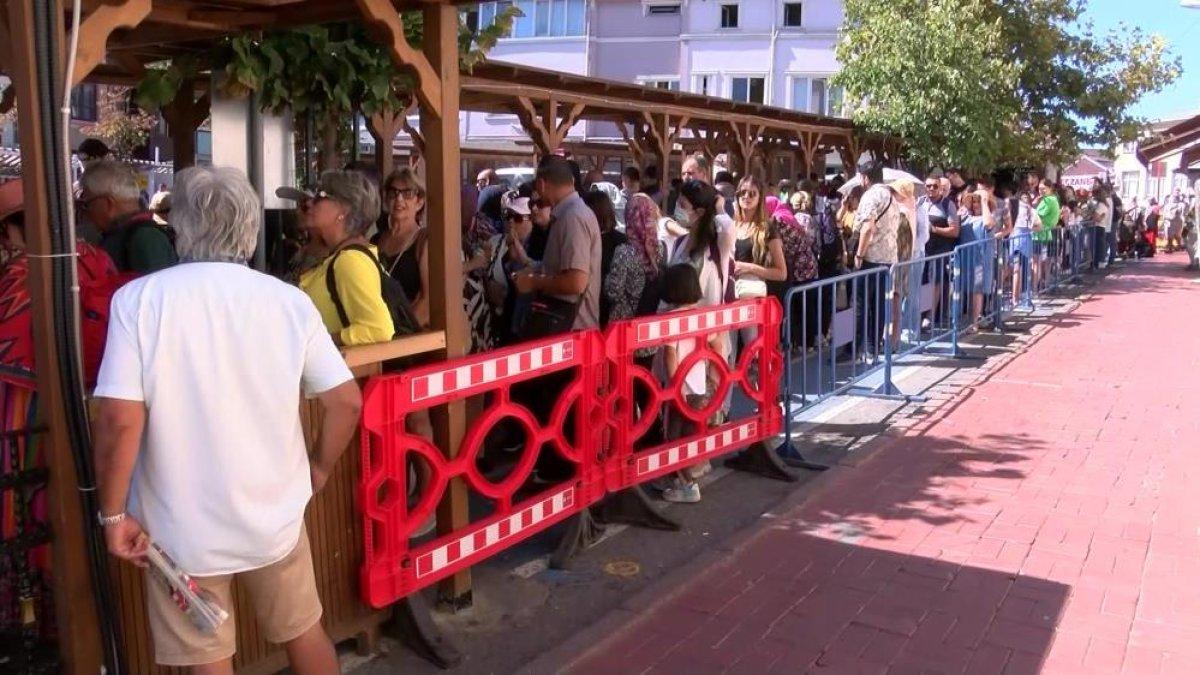 Adalar’da ulaşım sorunu bitmiyor: Elektrikli araçlar arızalı