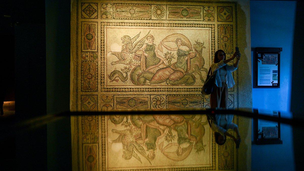 Zeugma Mozaik Müzesi 11 yıldır bölge turizmine katkı sunuyor