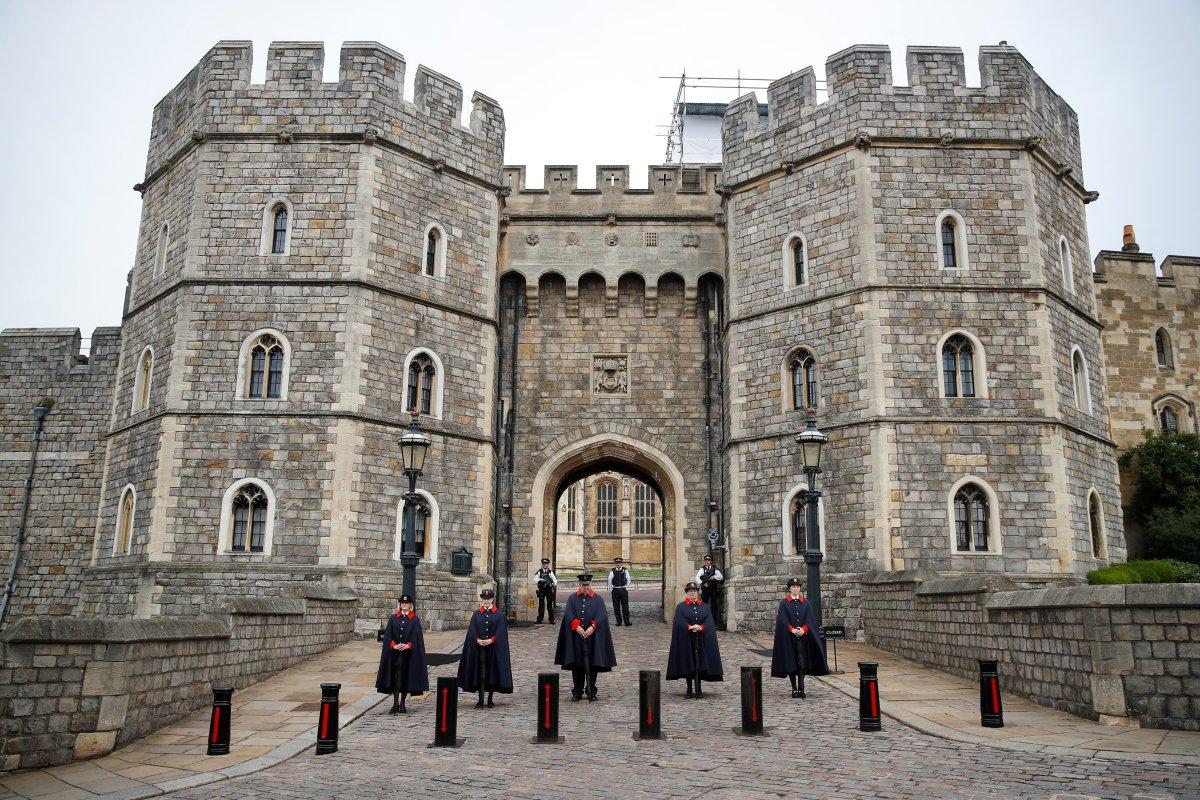 Kraliçe Elizabeth'in ölümü, İngilizleri gözyaşlarına boğdu