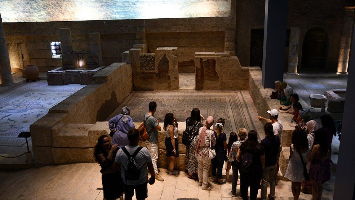 Zeugma Mozaik Müzesi 11 yıldır bölge turizmine katkı sunuyor