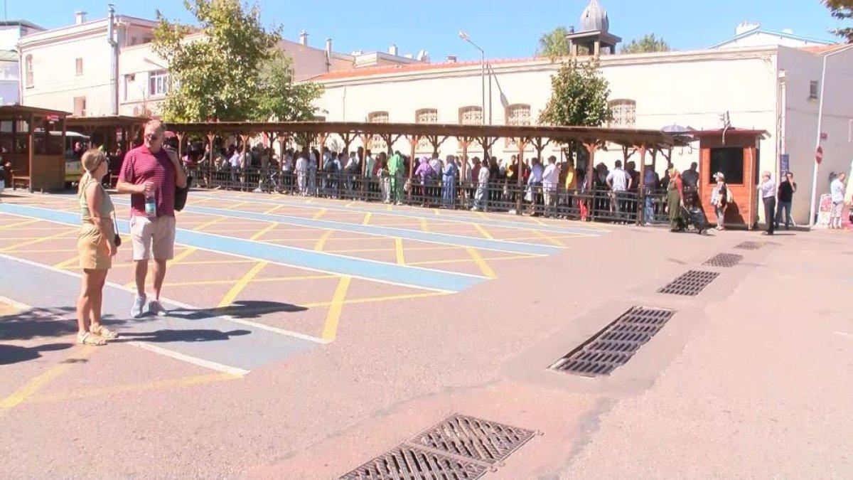 Adalar’da ulaşım sorunu bitmiyor: Elektrikli araçlar arızalı