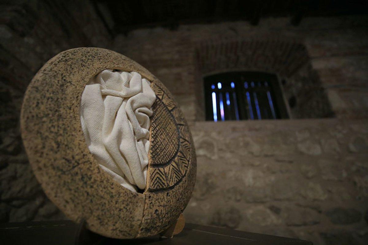 8 bin 200 yıl önce köy yaşamında kullanılan objeler, seramiğe yansıtıldı