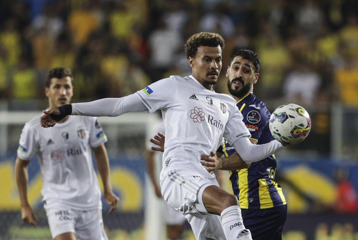 Wout Weghorst, Başakşehir maçında oynayabilecek