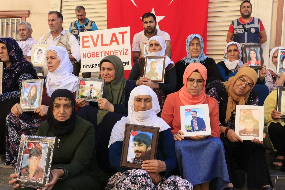 Evlat nöbetindeki babadan HDP'ye: Kapıları Kandil'e açılıyor