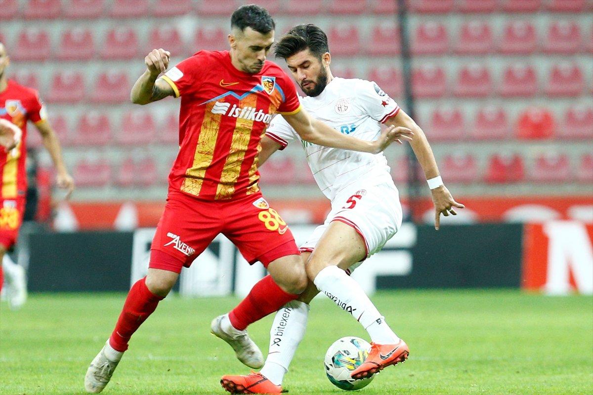 Kayserispor, Antalyaspor'u tek golle geçti