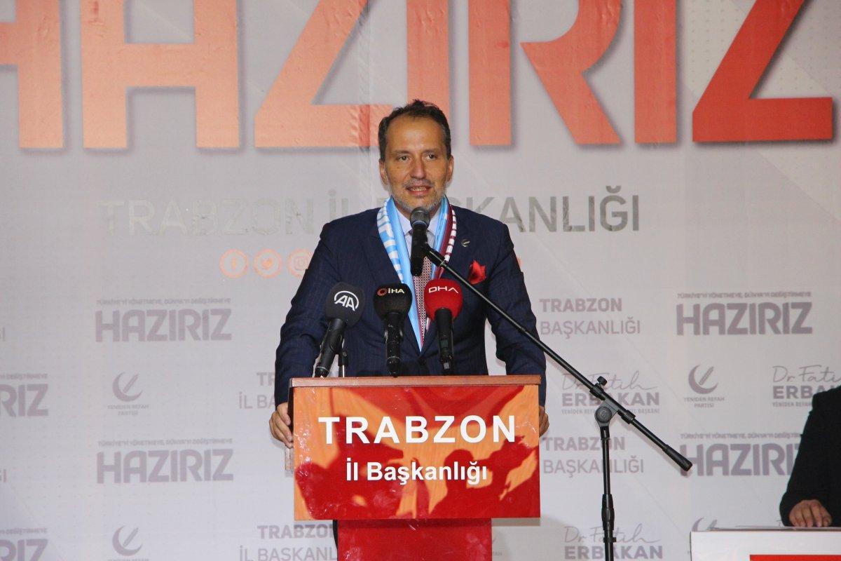 Fatih Erbakan’dan 6’lı masaya: Yiyip içip dağılıyorsunuz