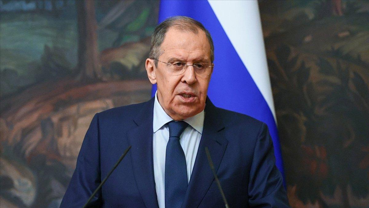 Sergey Lavrov: Batı, Ukrayna'yı şımartıyor
