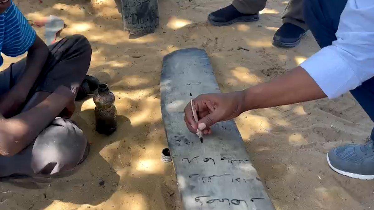 Somali'de öğrencilerin yoksulluk içindeki eğitimi