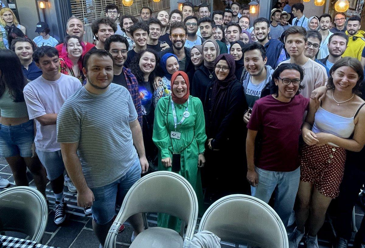 Mustafa Varank, 42 İstanbul yazılım okulunda gençlerle buluştu