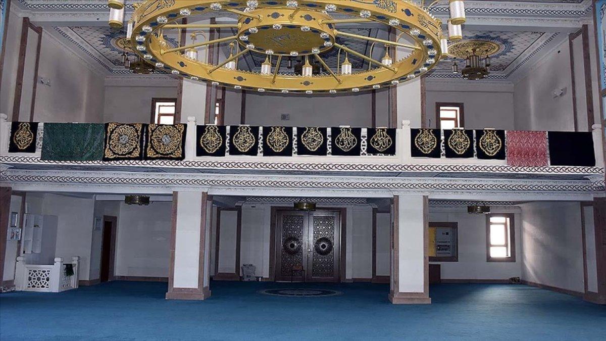 Türkiye'ye getirilen Kabe örtüleri Kırıkkale'de sergilenecek