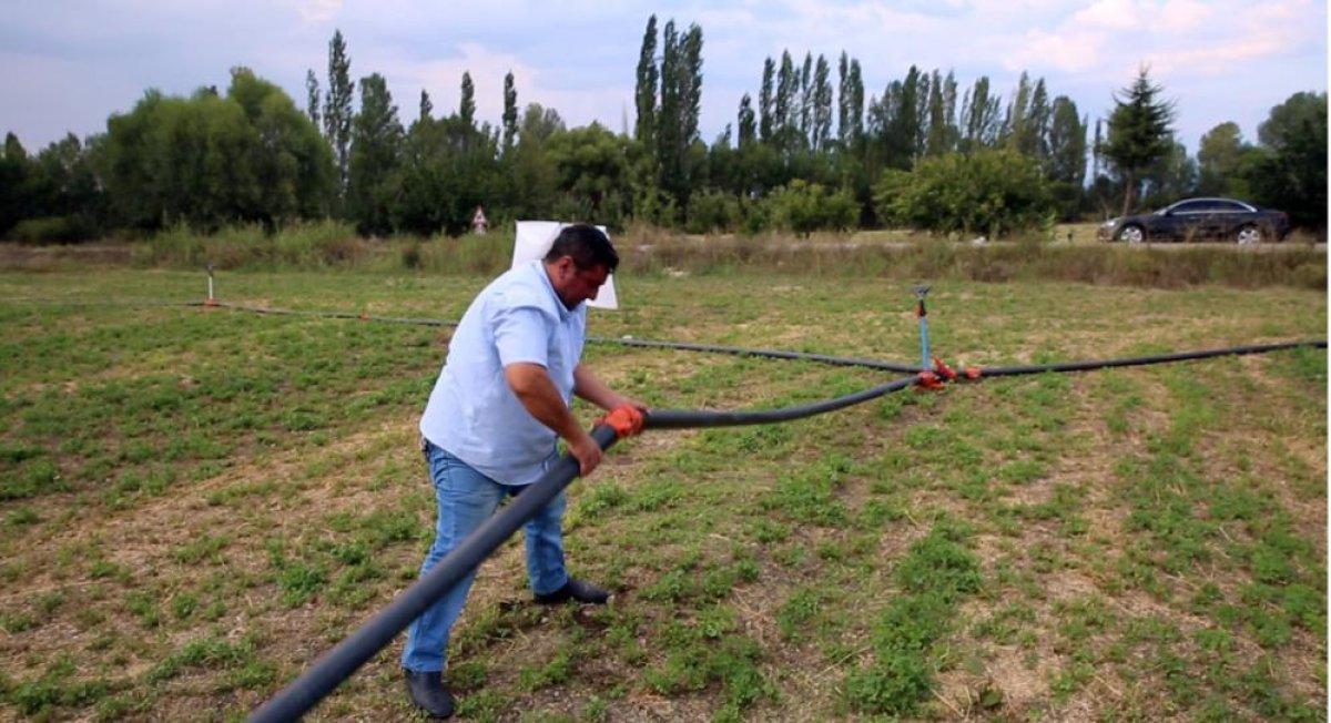 Afyonkarahisar'da hırsızlara kızan adamdan şaşkına çeviren pankart