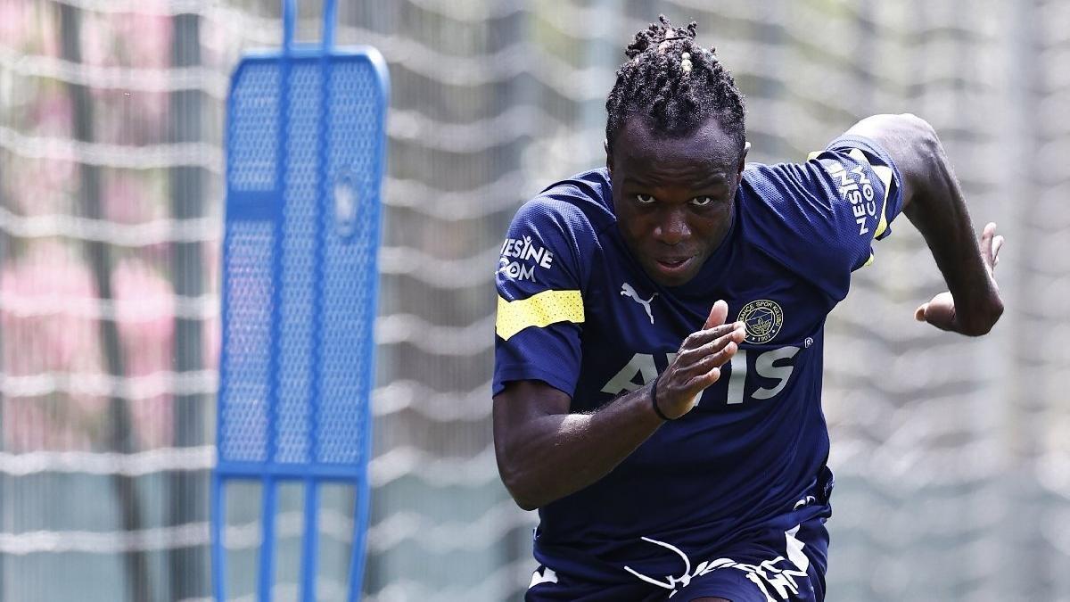 Bruma'ya Maccabi Tel-Aviv kanca attı