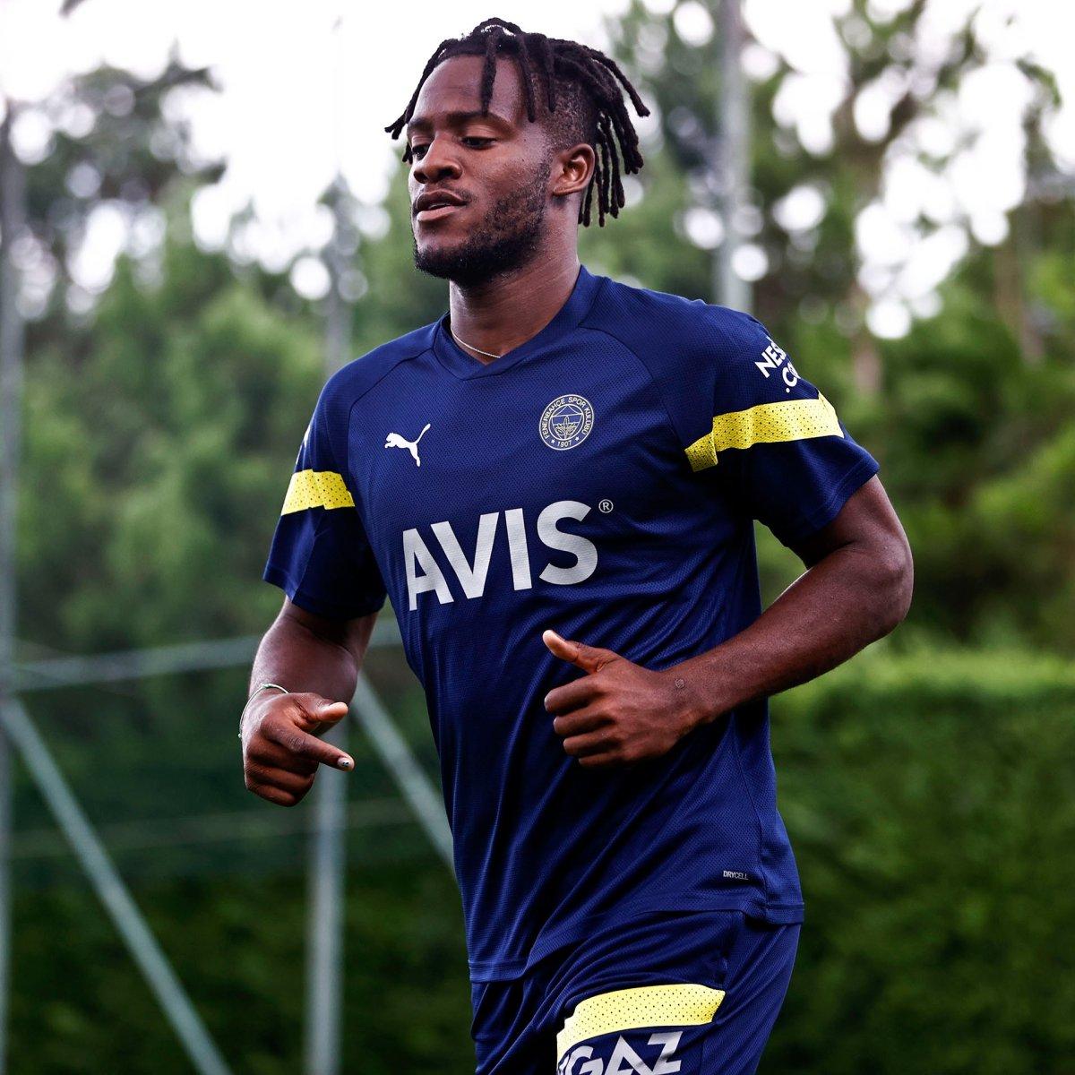 Batshuayi, Rennes'i gözüne kestirdi