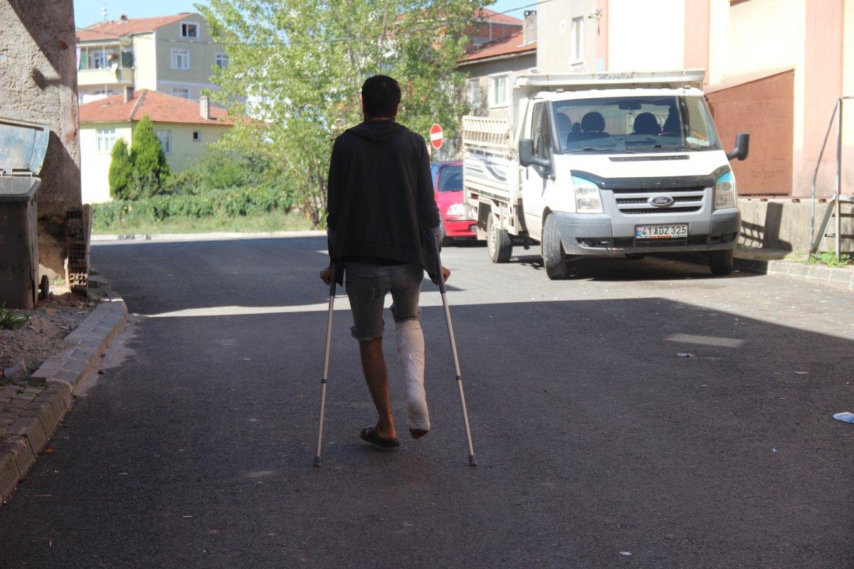 Kocaeli'de akrabalarının darbettiği şahıs şimdi de ayağından vuruldu