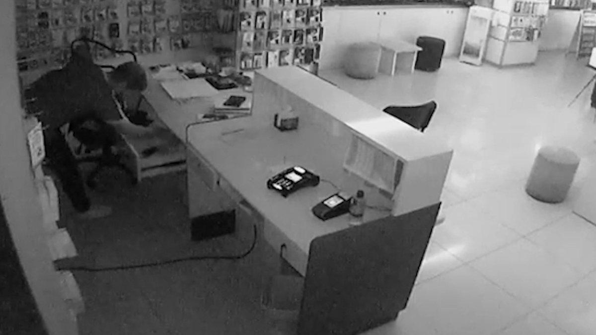 Rize’de, çalıştığı iş yerinde 150 bin TL’lik soygun yaptı