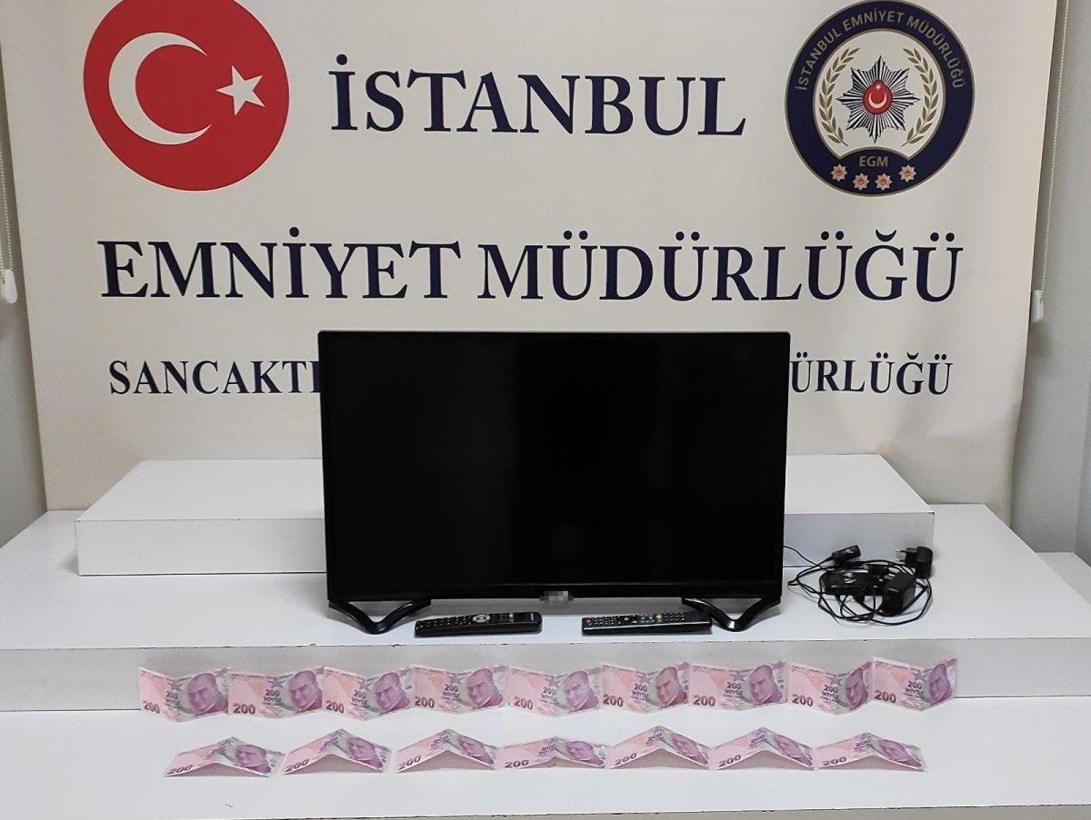Sancaktepe’de sahte para ile televizyon satın alan şahıs kamerada