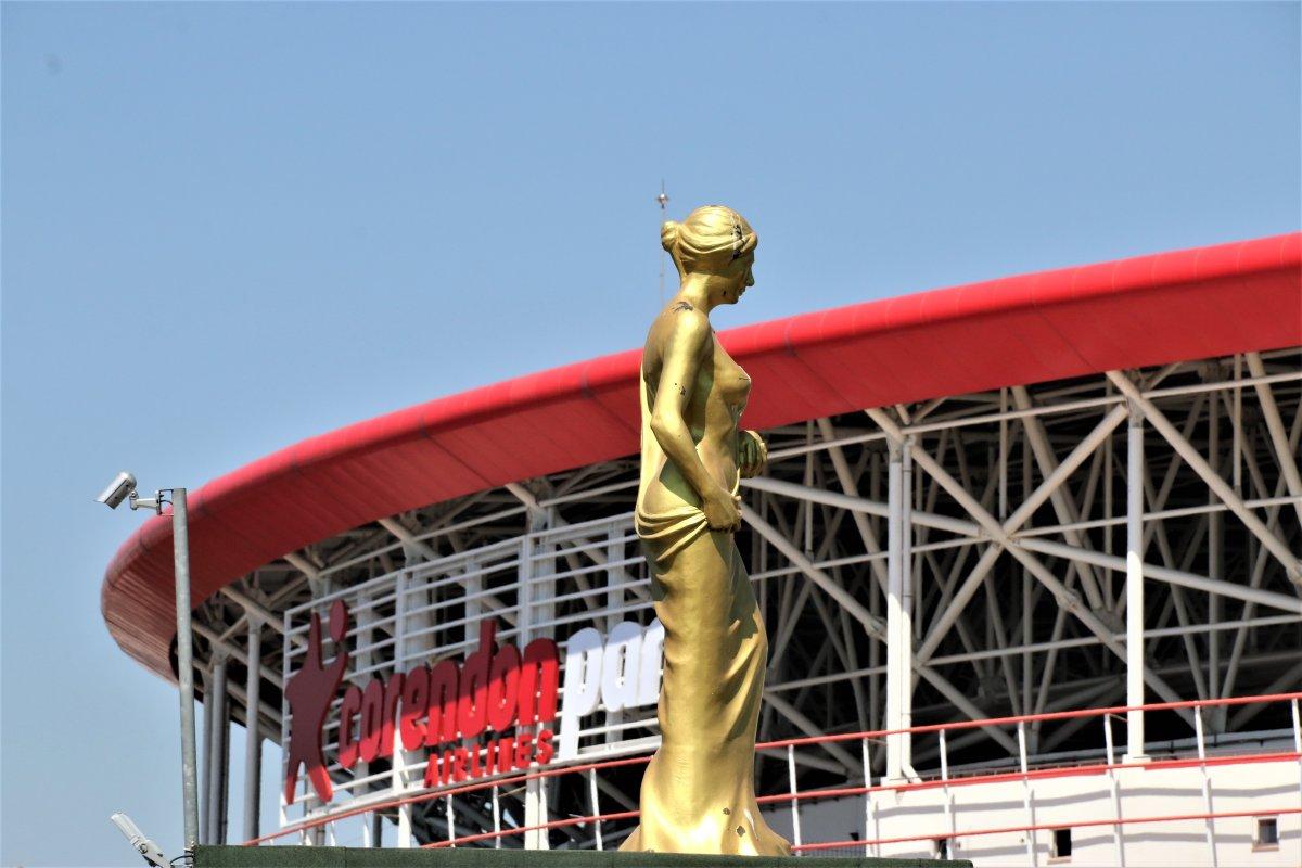 Antalya’da 59 Venüs heykeli dikime hazır