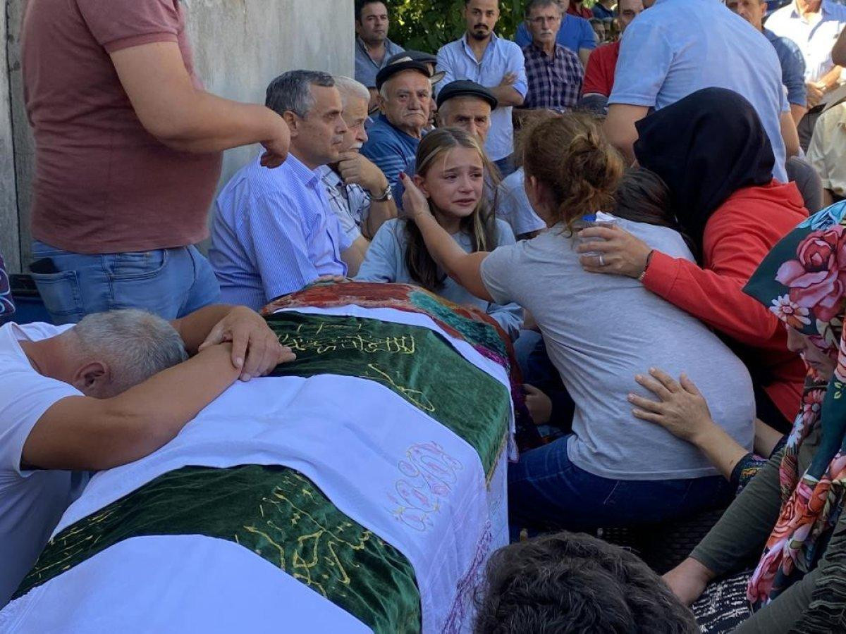 Bartın’da eşini çocuğunun gözü önünde öldüren cani tutuklandı