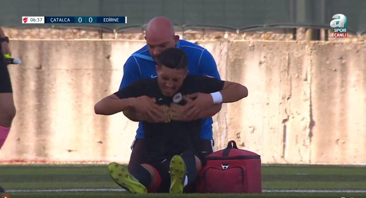 Çatalcasporlu futbolcudan sağlık görevlisine tepki