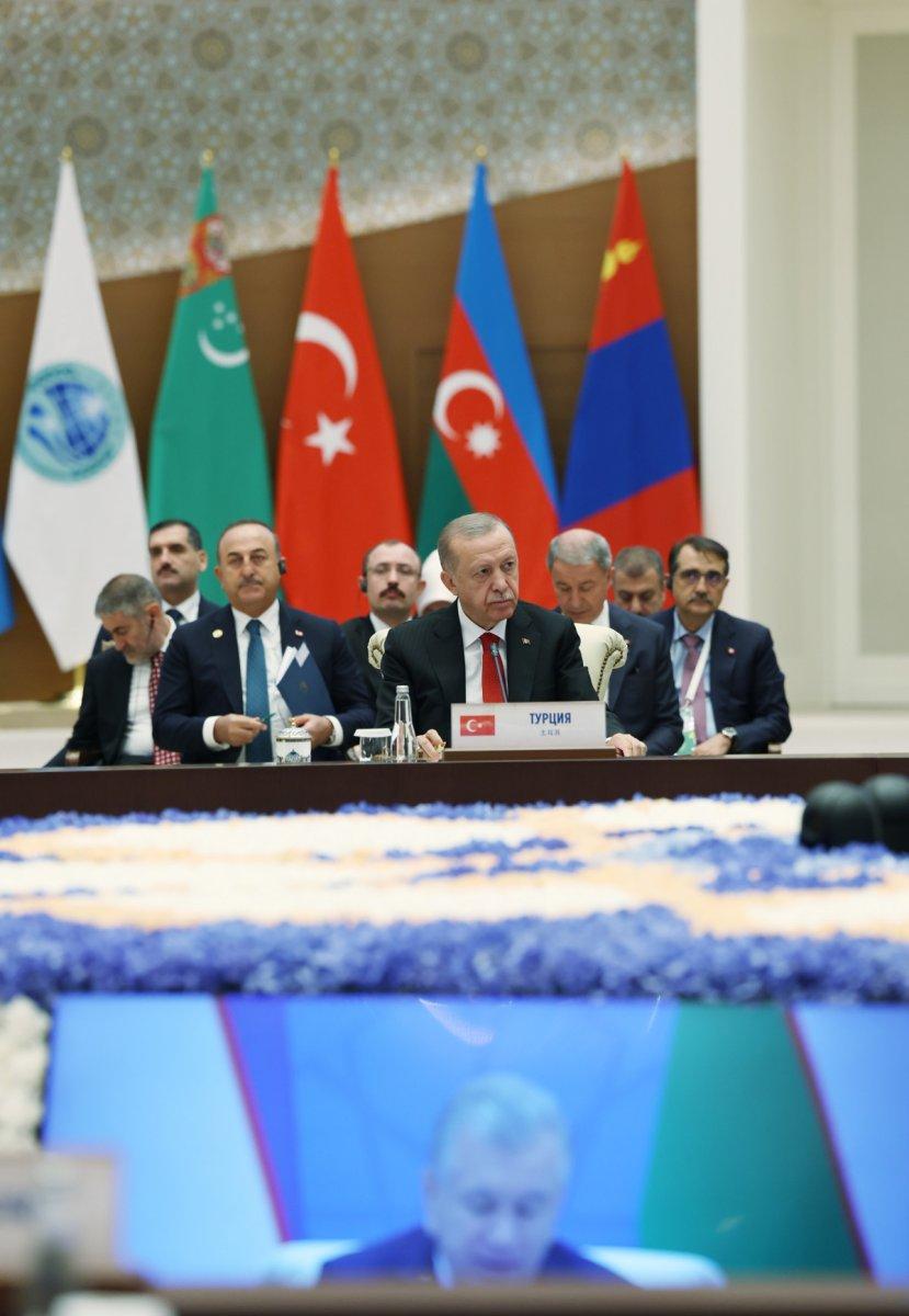 Cumhurbaşkanı Erdoğan: Dünyanın en cömert ülkesi olmanın gururunu yaşıyoruz