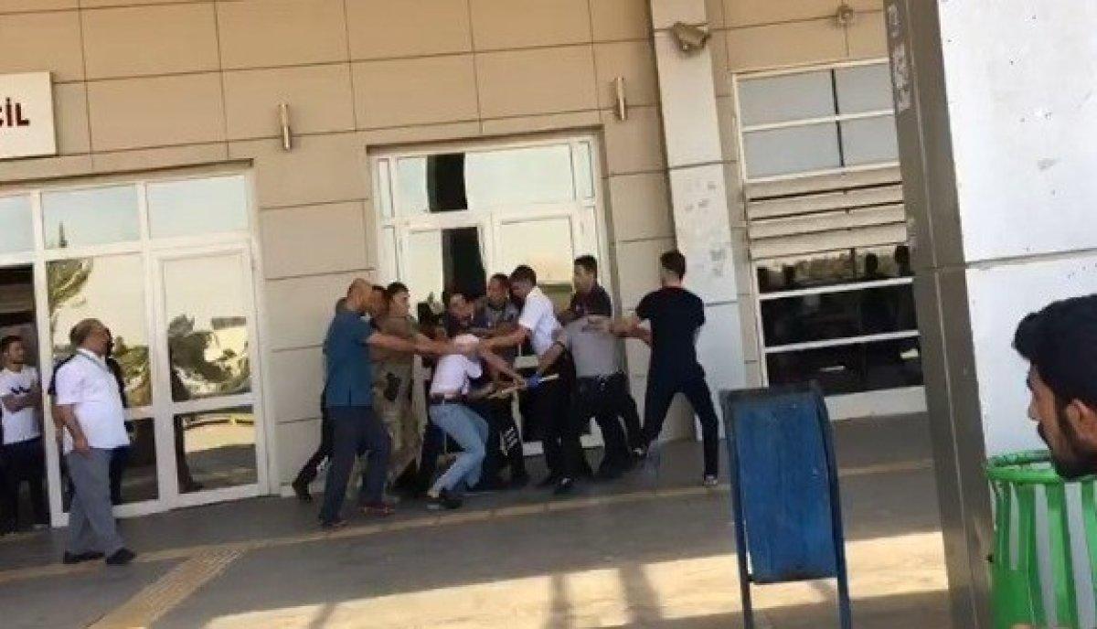 Şanlıurfa’da rapor vermiyor gerekçesiyle doktor saldırıya uğradı