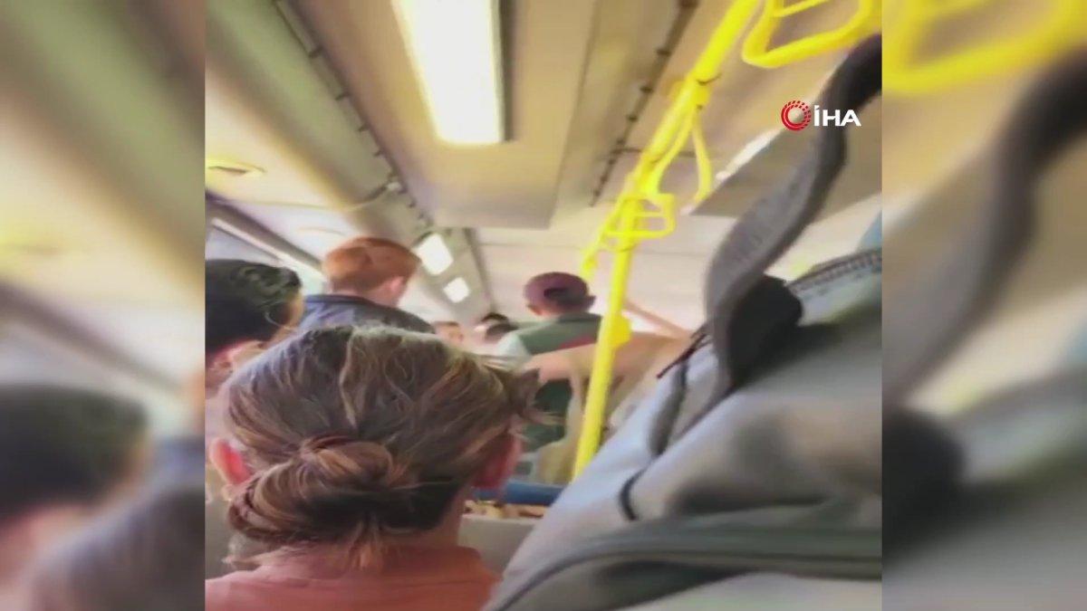 Fatih’te otobüste ayağına basılan şahıs bıçakla dehşet saçtı