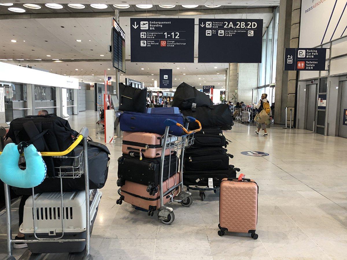 Fransa'da grev nedeniyle uçuşlar iptal edildi