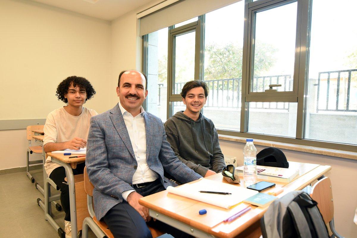 Konya Büyükşehir Belediyesi'nden, liseli gençlere tarih gezisi