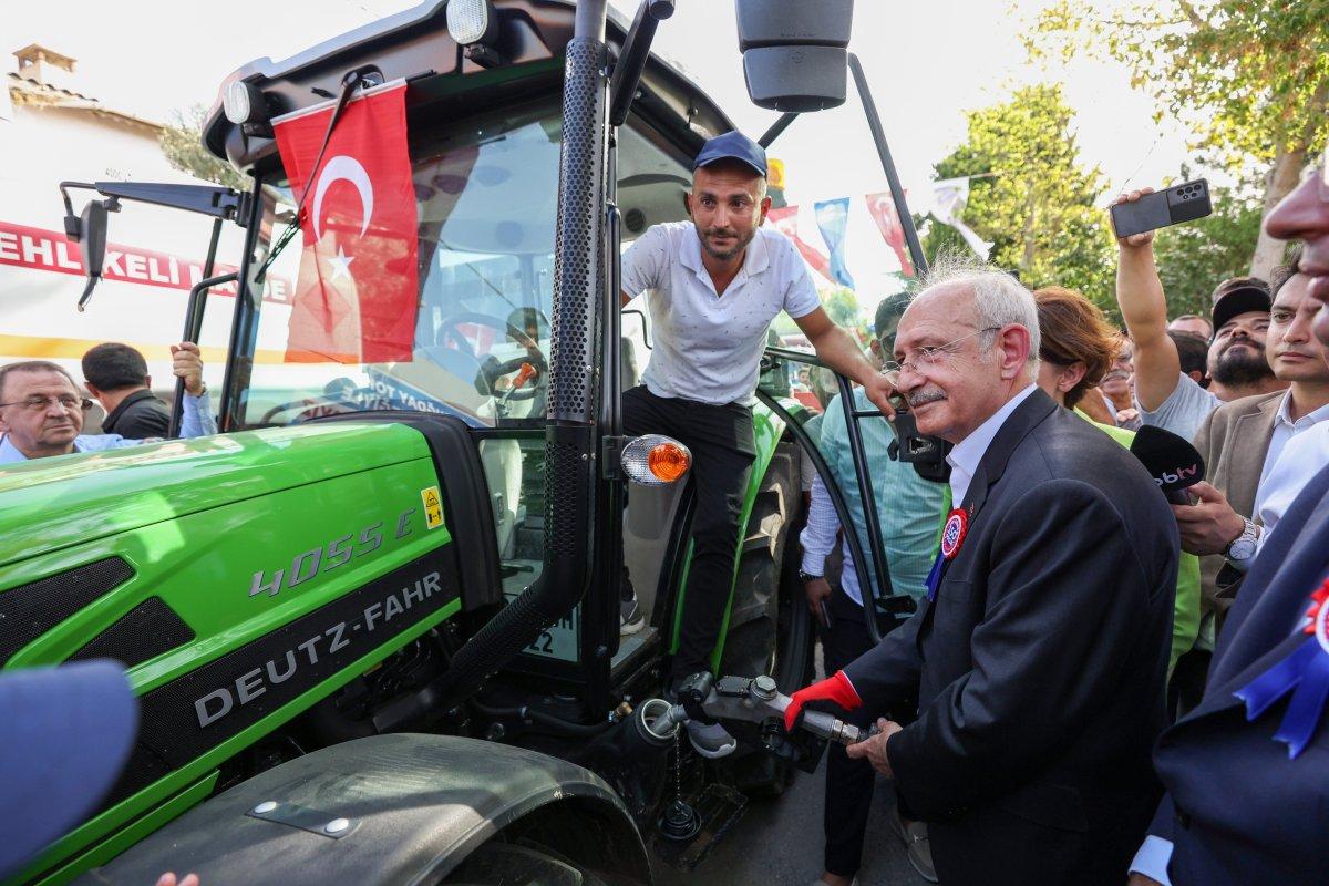 CHP'nin mazot dağıtım töreninde traktöre mazot verilemedi