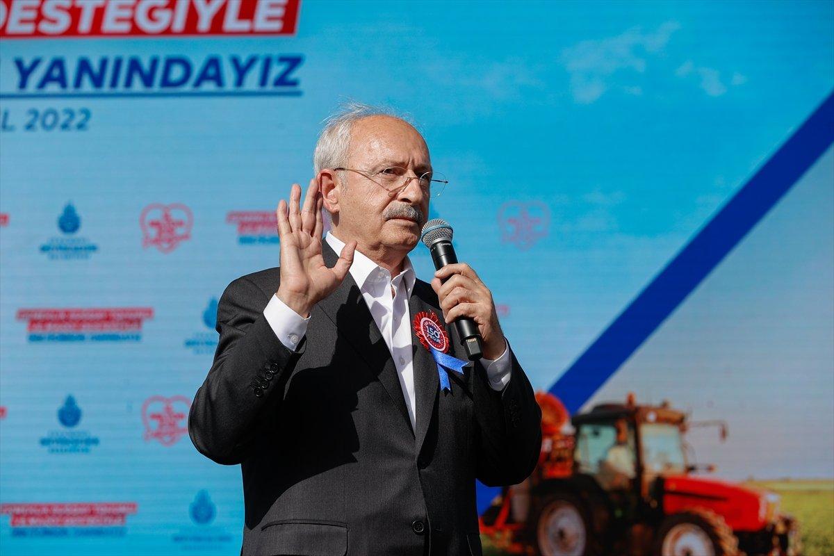 CHP'nin mazot dağıtım töreninde traktöre mazot verilemedi