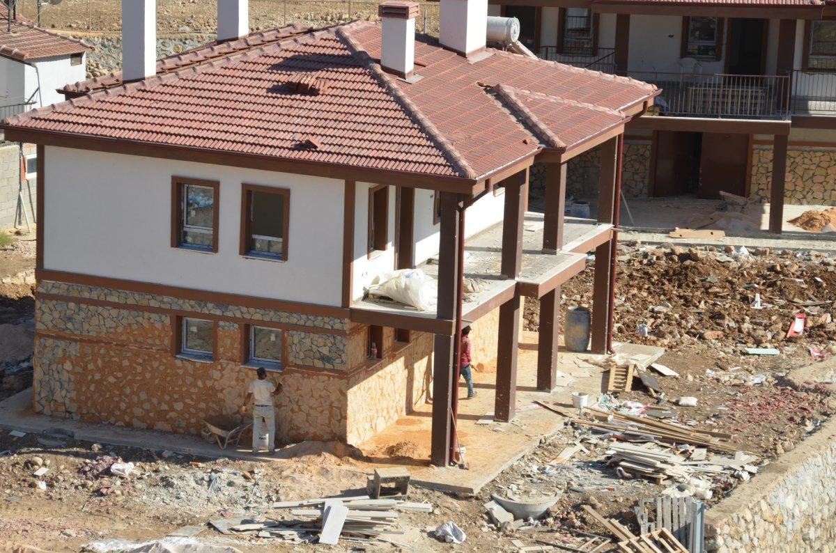 Antalya'da orman yangını sonrası yeni bir köy inşa edildi