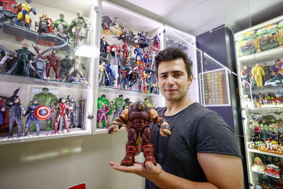 Zabıta memuru, oyuncak tutkusuyla 5 bin parçalık koleksiyon yaptı
