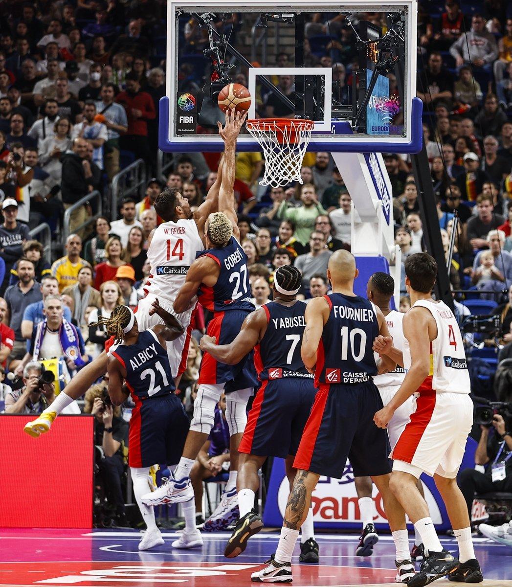 Fransa'yı yenen İspanya, basketbolda Avrupa Şampiyonu