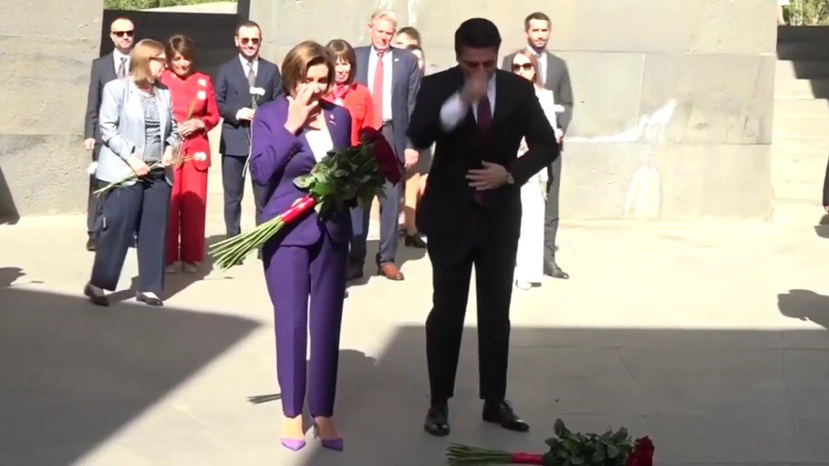 Nancy Pelosi'nin sözde soykırım anıtında sahte gözyaşları