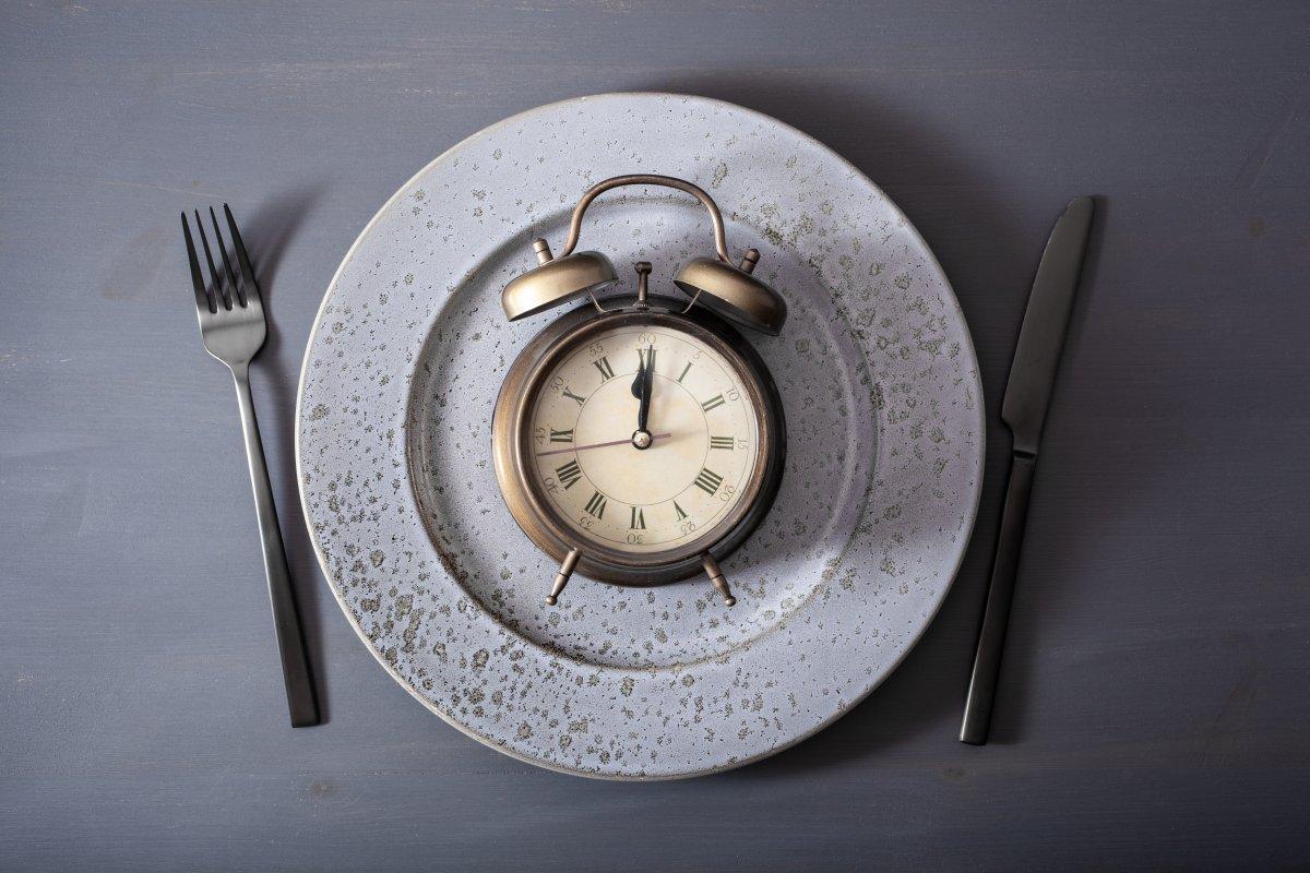 Aralıklı oruç nasıl yapılır, faydaları nelerdir?