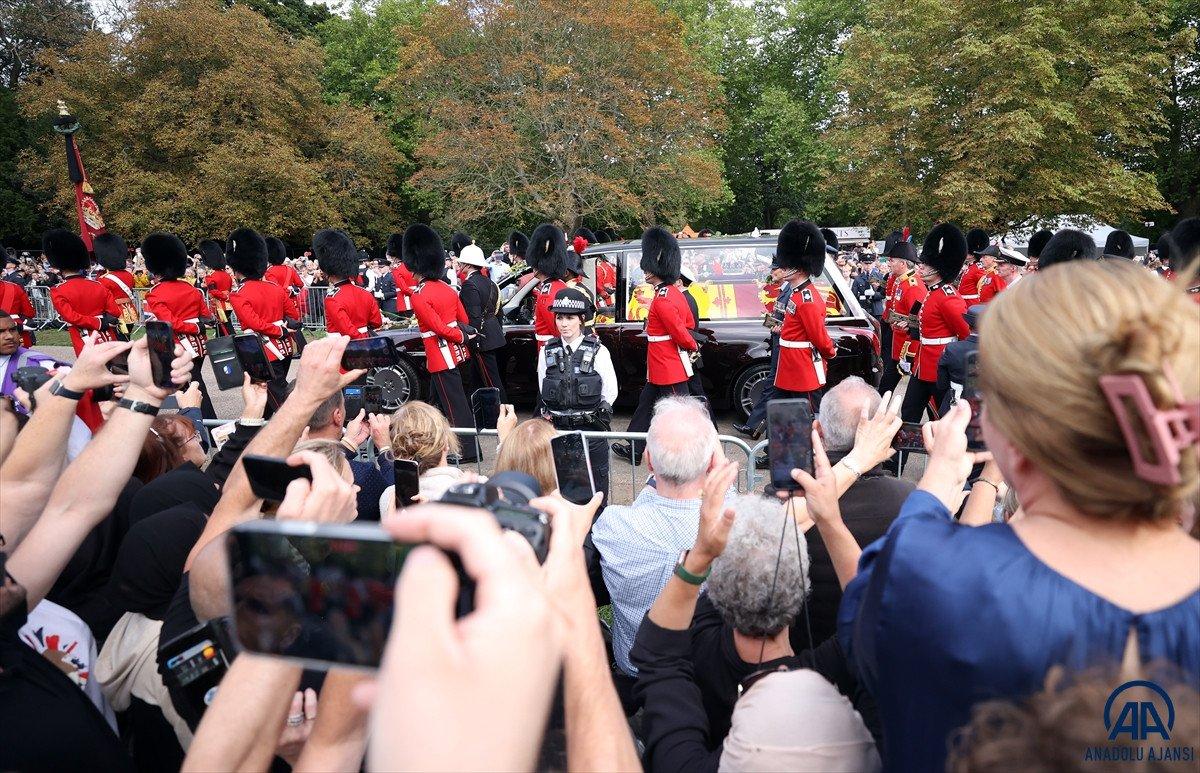 Kraliçe 2. Elizabeth için resmi cenaze töreni düzenlendi