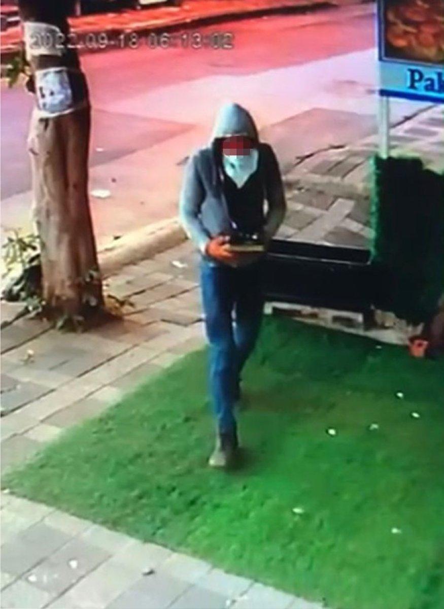 Ümraniye’de 600 bin liralık anakart hırsızlığı kamerada