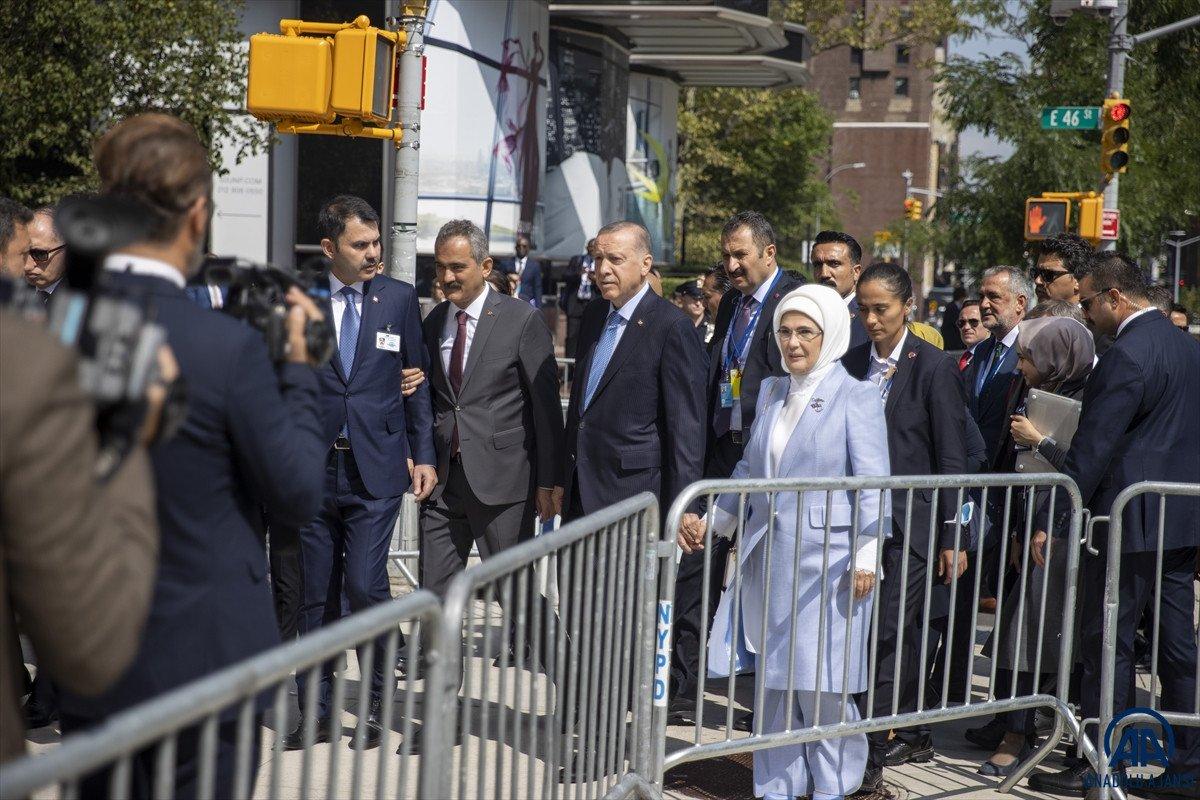 Cumhurbaşkanı Erdoğan: Eğitimi tamamen ücretsiz sunan bir ülkeyiz