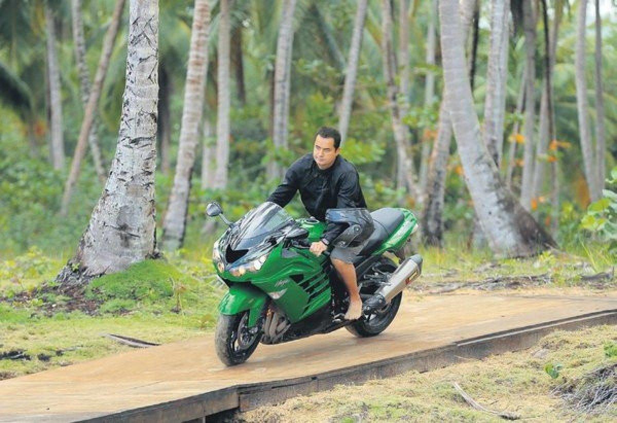 Acun Ilıcalı trafik kazası geçirdi