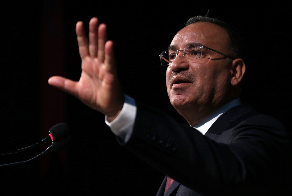 Bekir Bozdağ: Siyasetçiler adaletin orasından burasından çekmesin