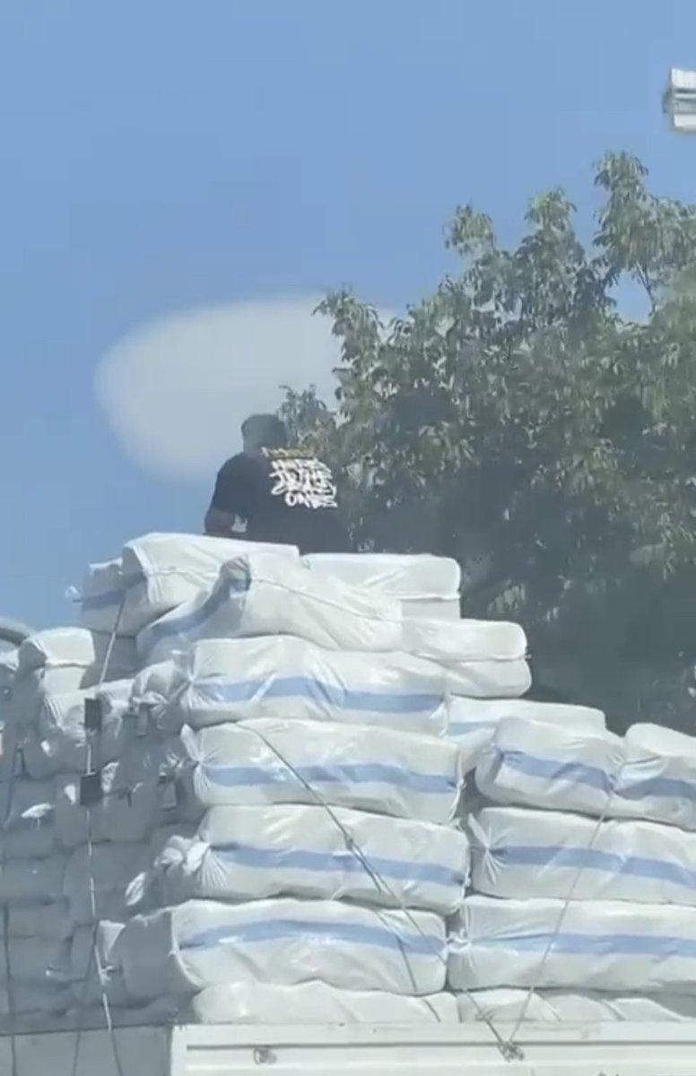 Bursa’da trafikte tehlikeli yolculuk anları kamerada