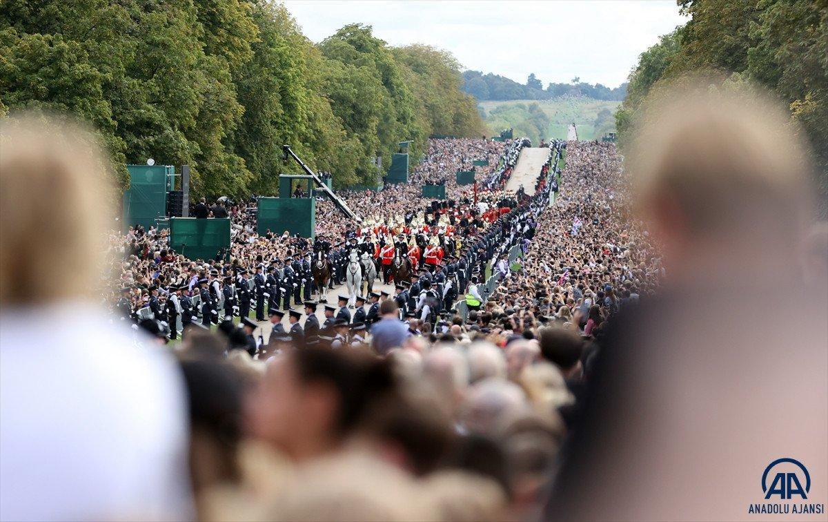 Kraliçe 2. Elizabeth için resmi cenaze töreni düzenlendi
