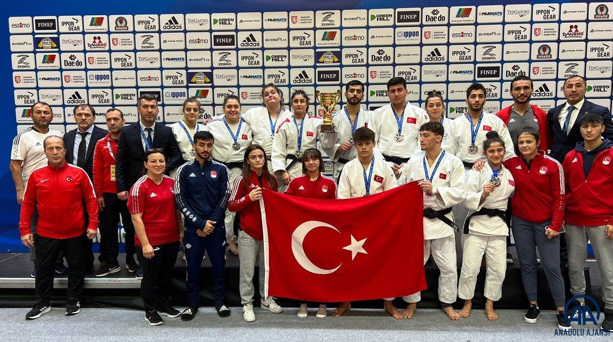 Gençler Avrupa Judo Şampiyonası'nda Türkiye ikinci oldu