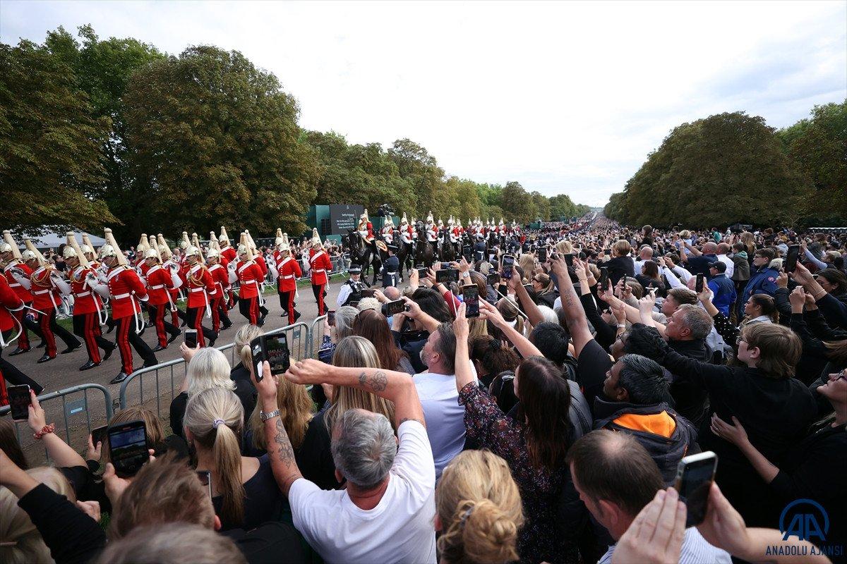 Kraliçe 2. Elizabeth için resmi cenaze töreni düzenlendi