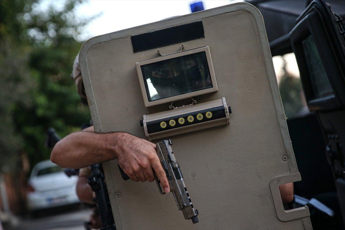 Mersin'de tefecilik zanlılarına şafak operasyonu: 13 gözaltı