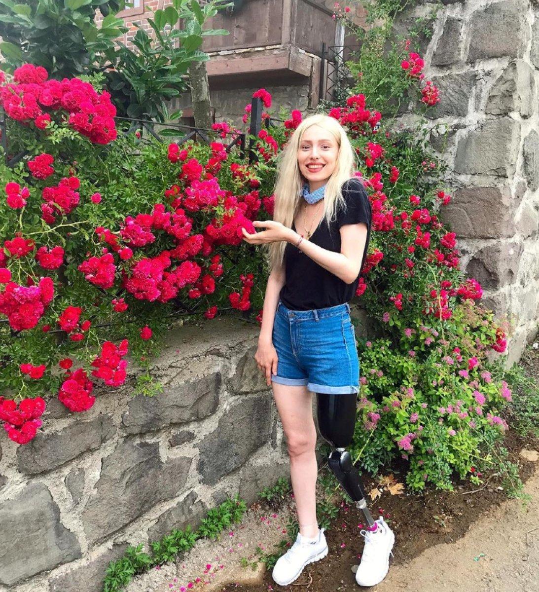 Neslican Tay vefatının üçüncü yılında unutulmadı